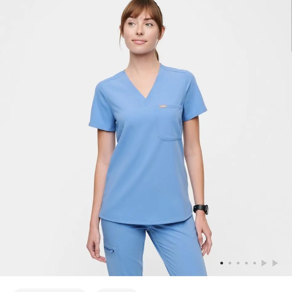 Blue Women's figs scrub set